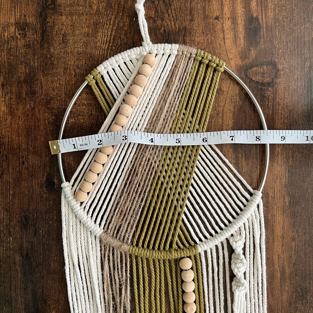 Handmade macrame wall decor - Picture 2 of 6